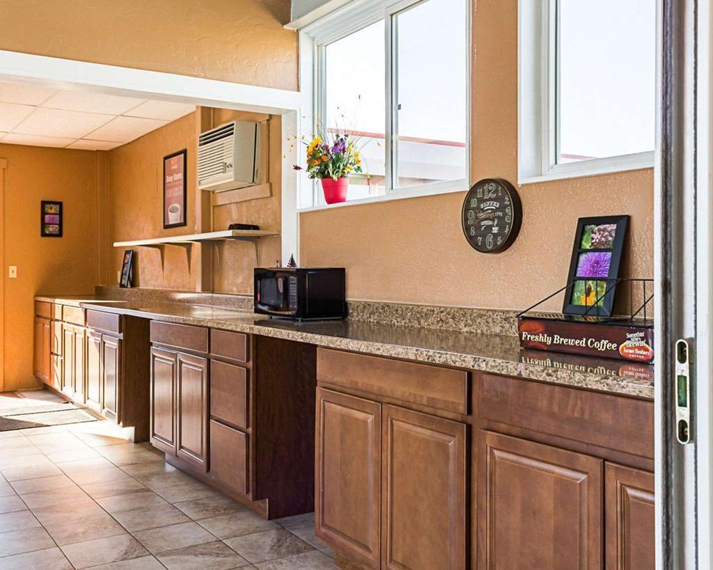 Econo Lodge Wall Restaurace fotografie